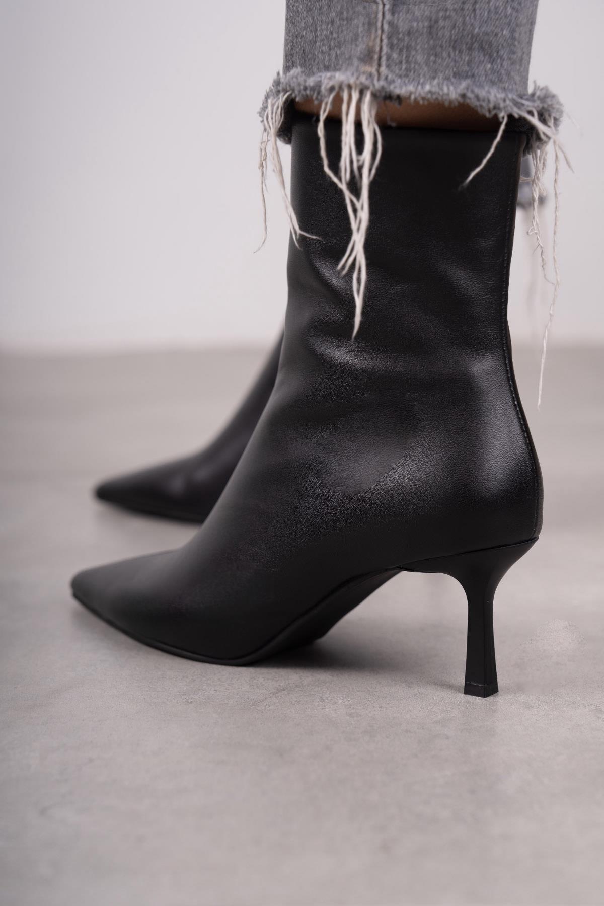 CAMİLİA SİYAH DERİ BOT SİYAH DERİ