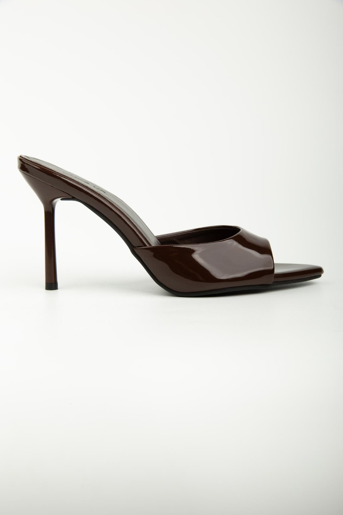 CARMEN KAHVE RUGAN TERLİK KAHVE