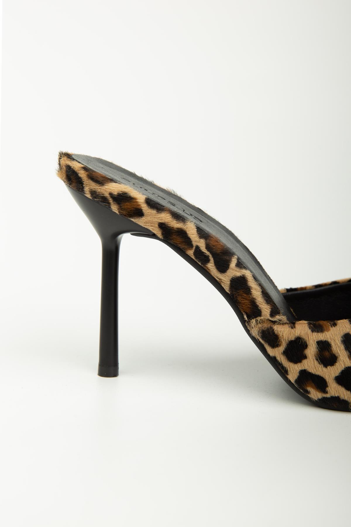 CARMEN LEO HAKİKİ DERİ TERLİK LEO