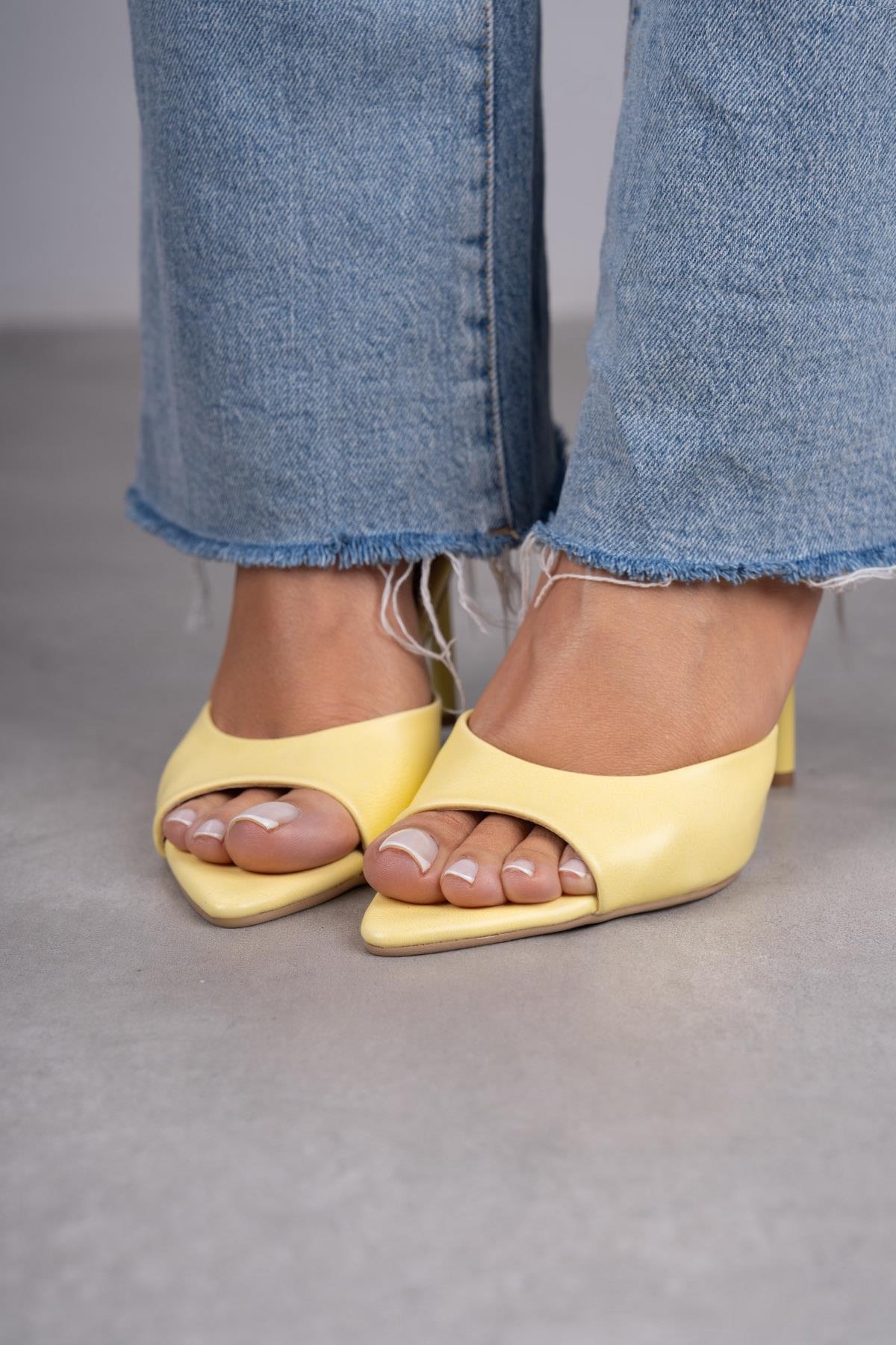 CARMEN SARI TERLİK SARI