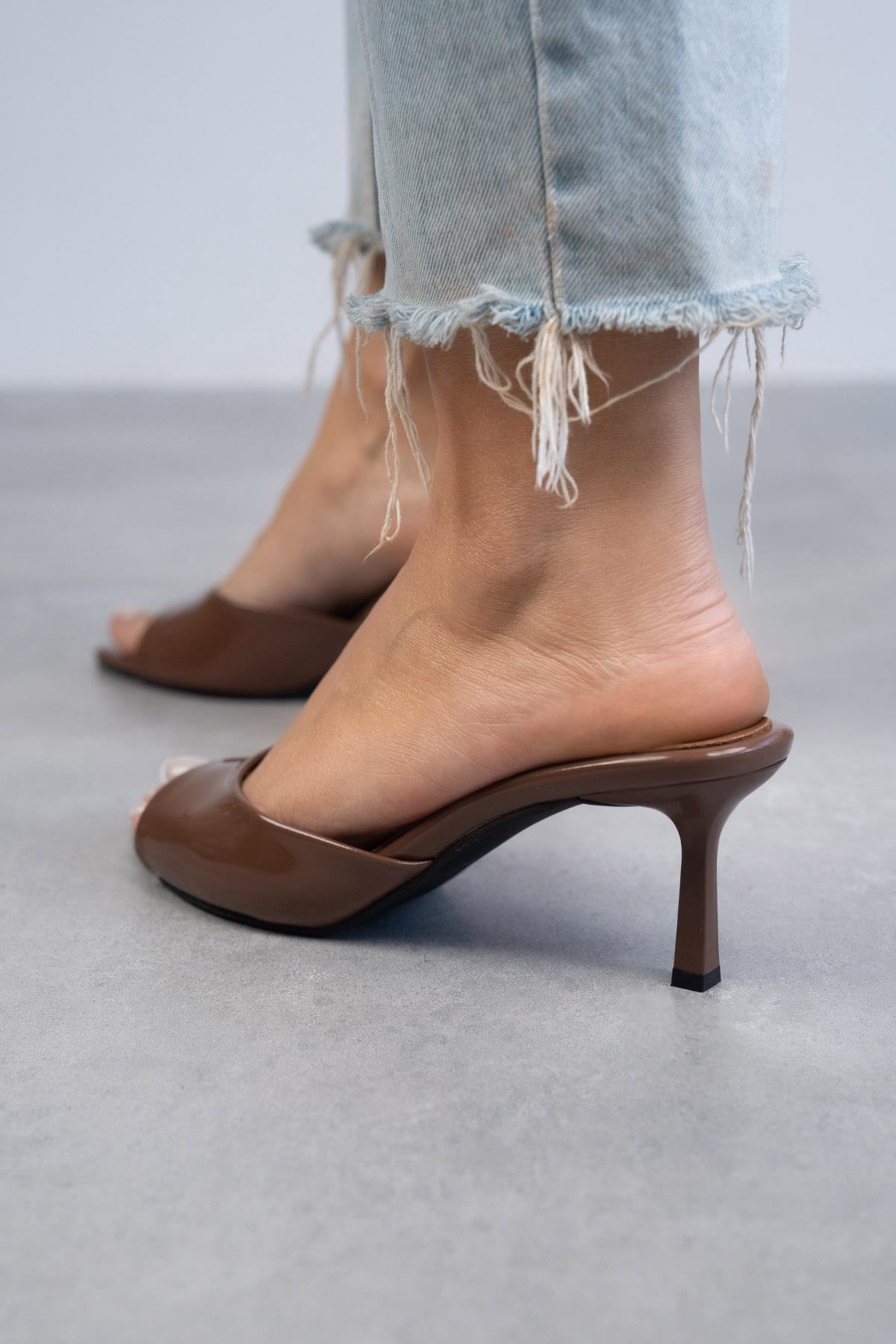 CLARA ÇİKOLATA RUGAN TERLİK ÇİKOLATA RUGAN