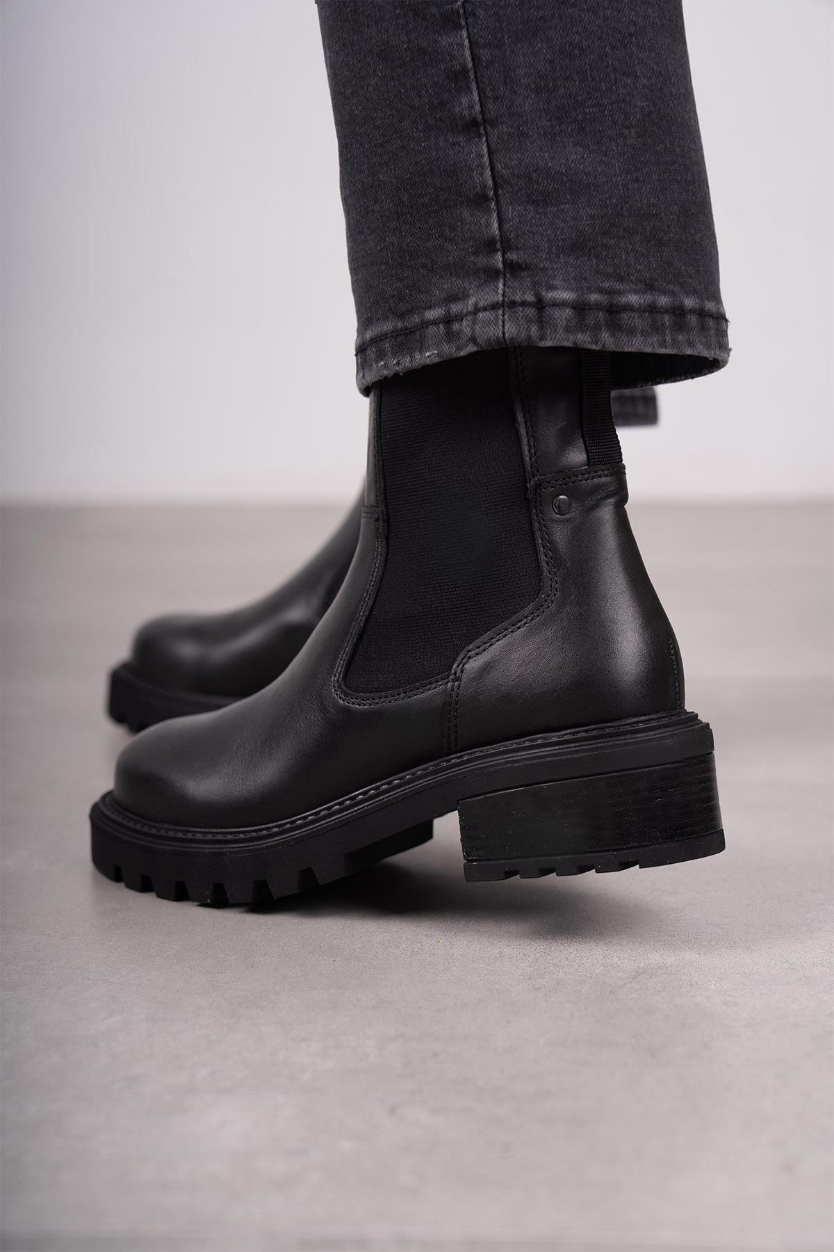 CODE SİYAH DERİ BOT SİYAH DERİ