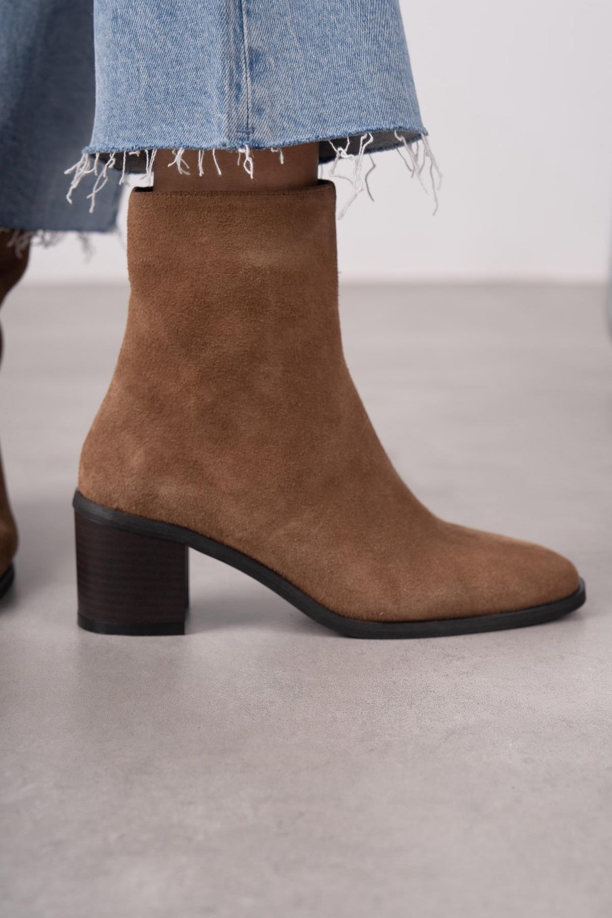 ELENOR AÇIK KAHVE SÜET BOT KAHVE