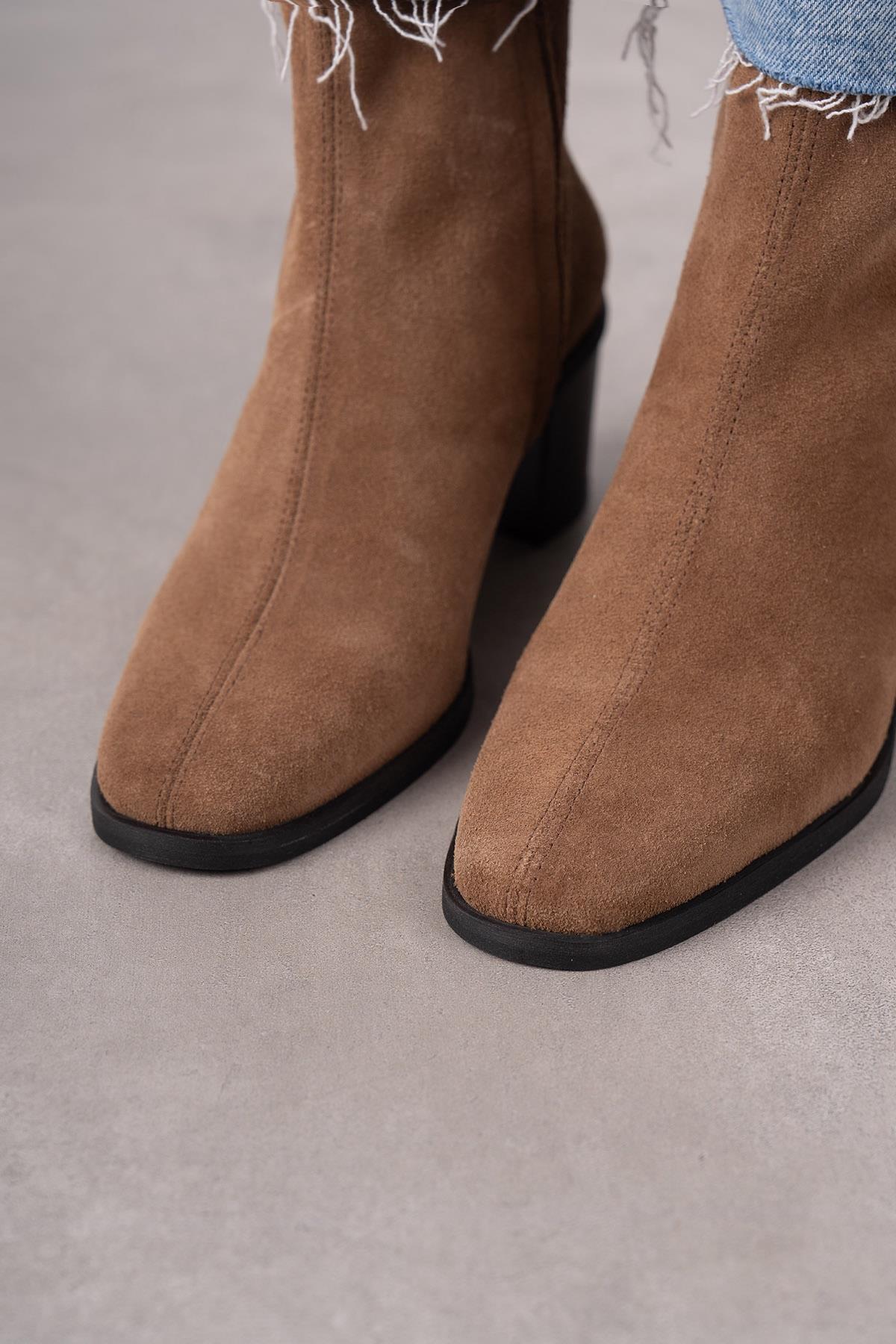 ELENOR AÇIK KAHVE SÜET BOT KAHVE