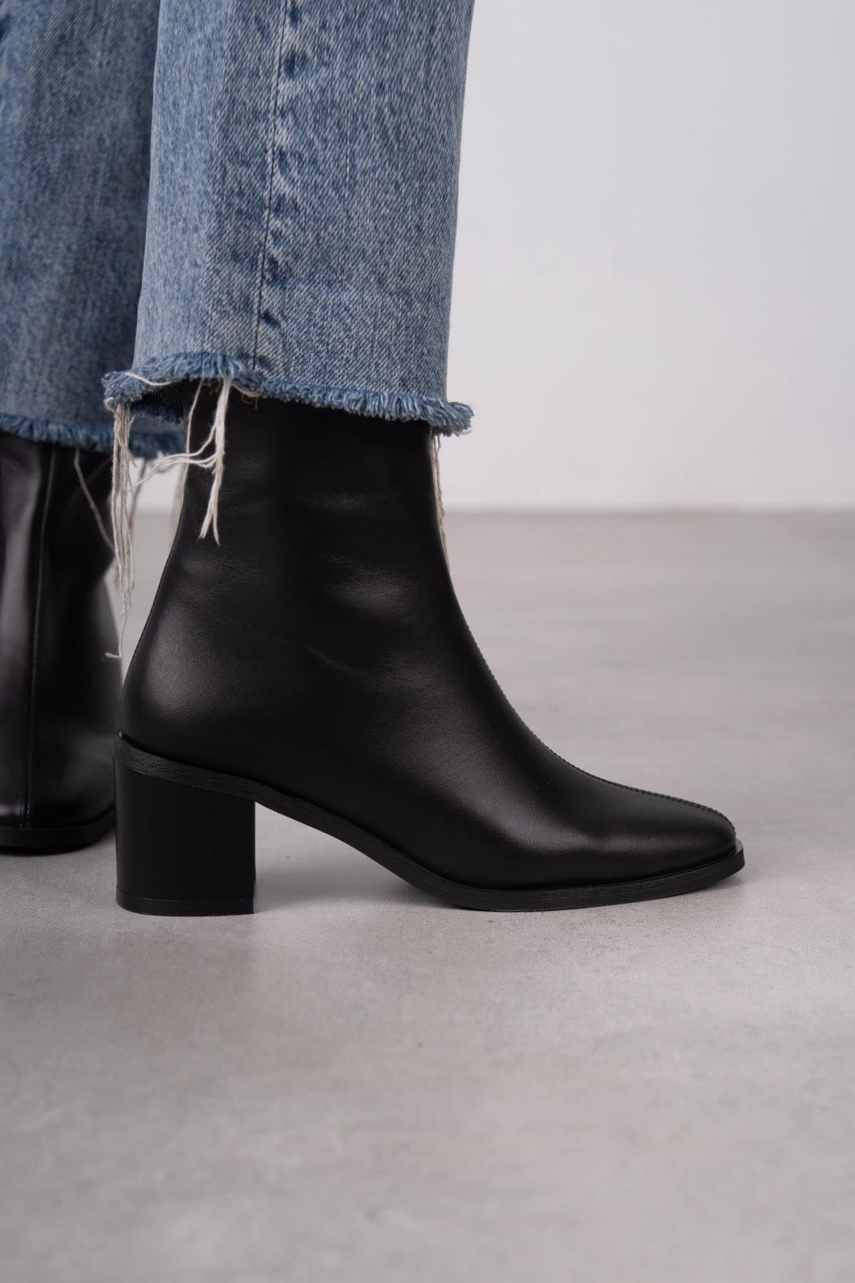 ELENOR SİYAH DERİ BOT SİYAH DERİ