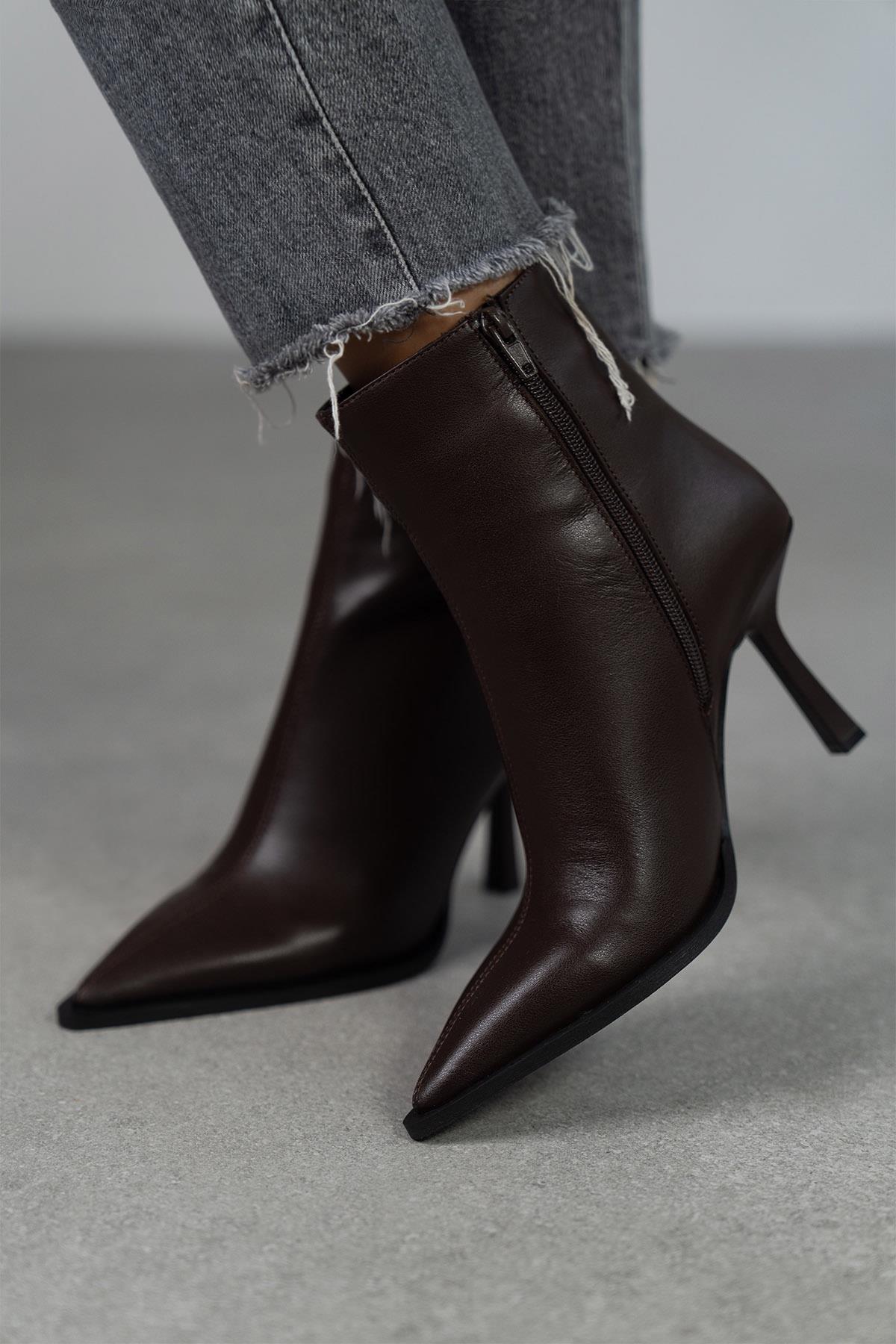 JANET KAHVE DERİ BOT KAHVE