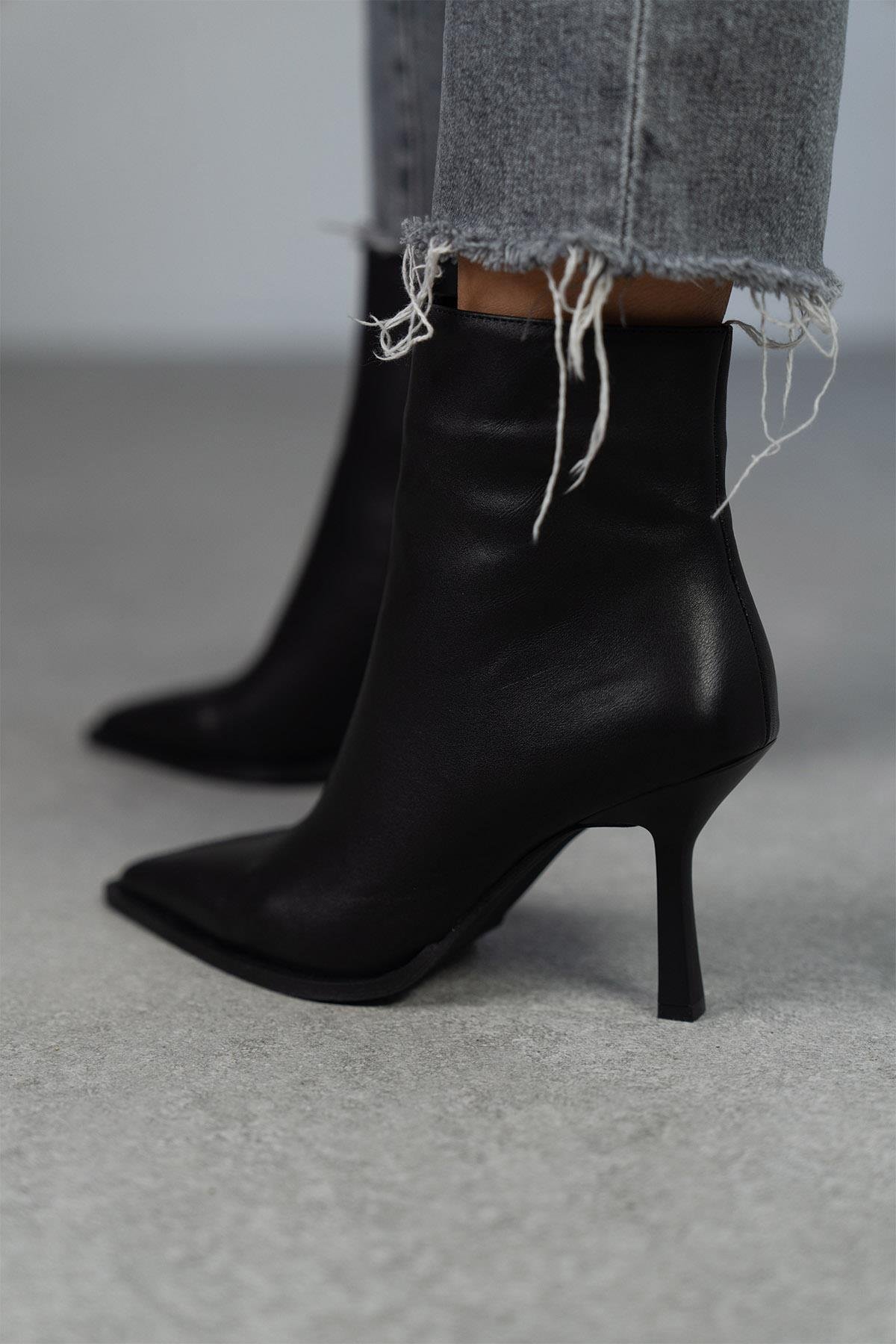 JANET SİYAH DERİ BOT SİYAH DERİ