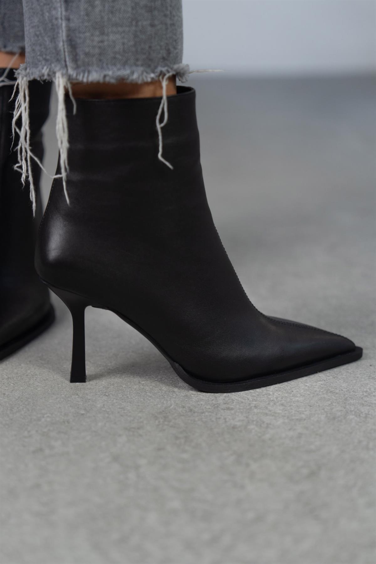 JANET SİYAH DERİ BOT SİYAH DERİ