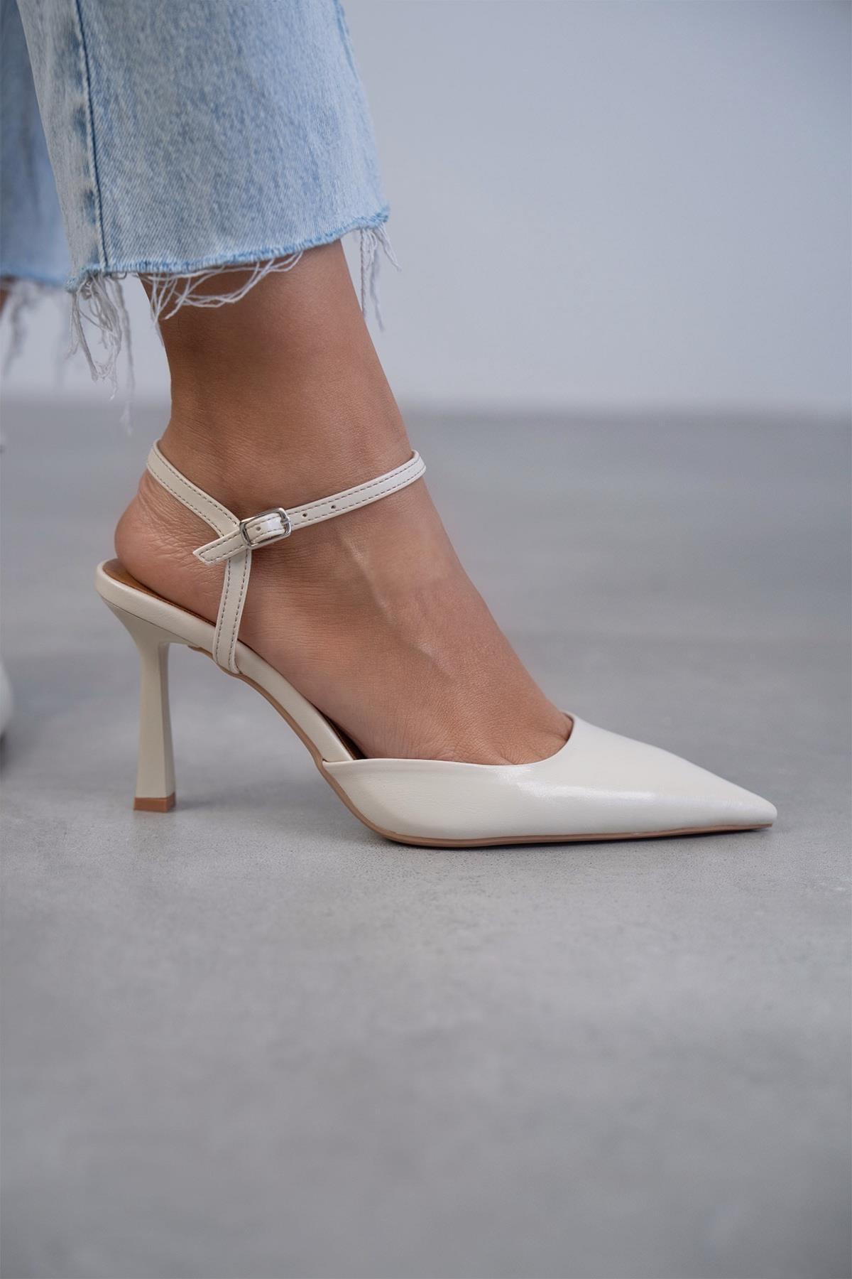 JENNY EKRU STİLETTO KEMİK