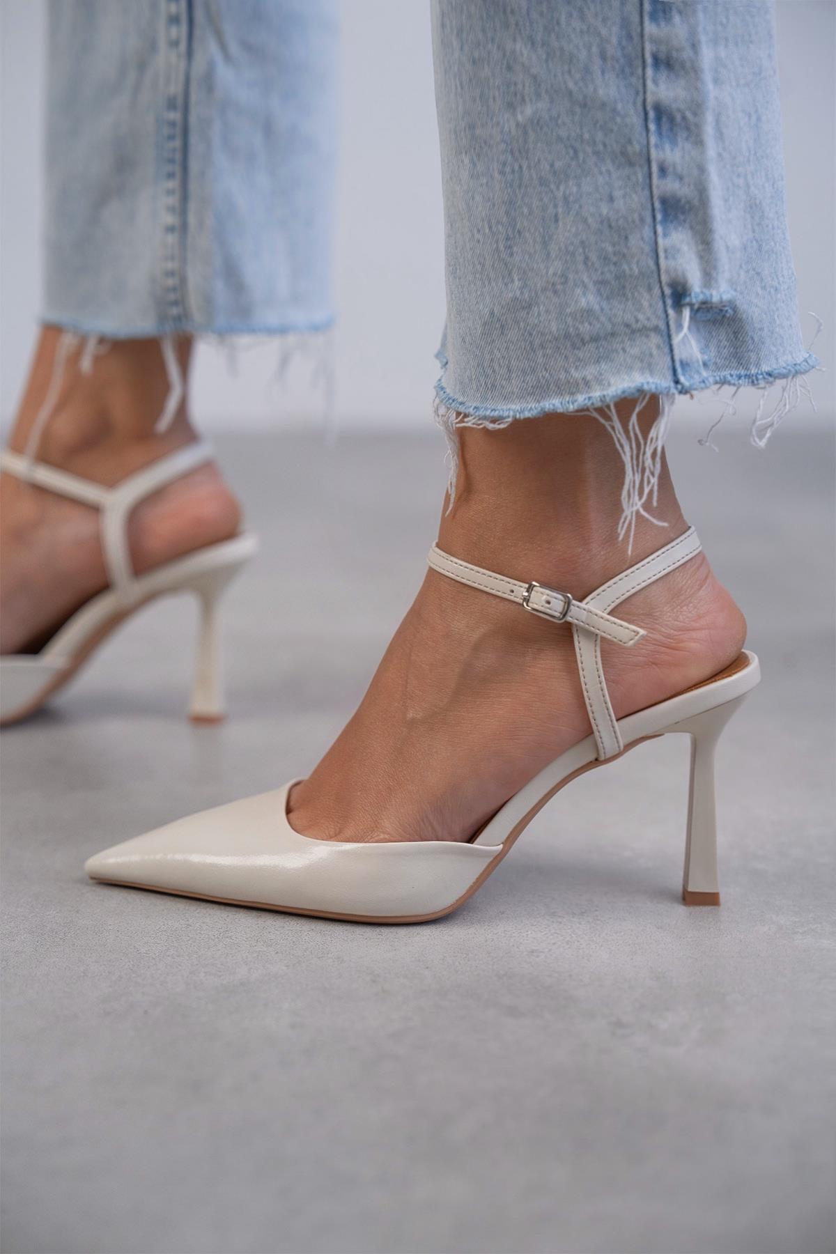 JENNY EKRU STİLETTO KEMİK