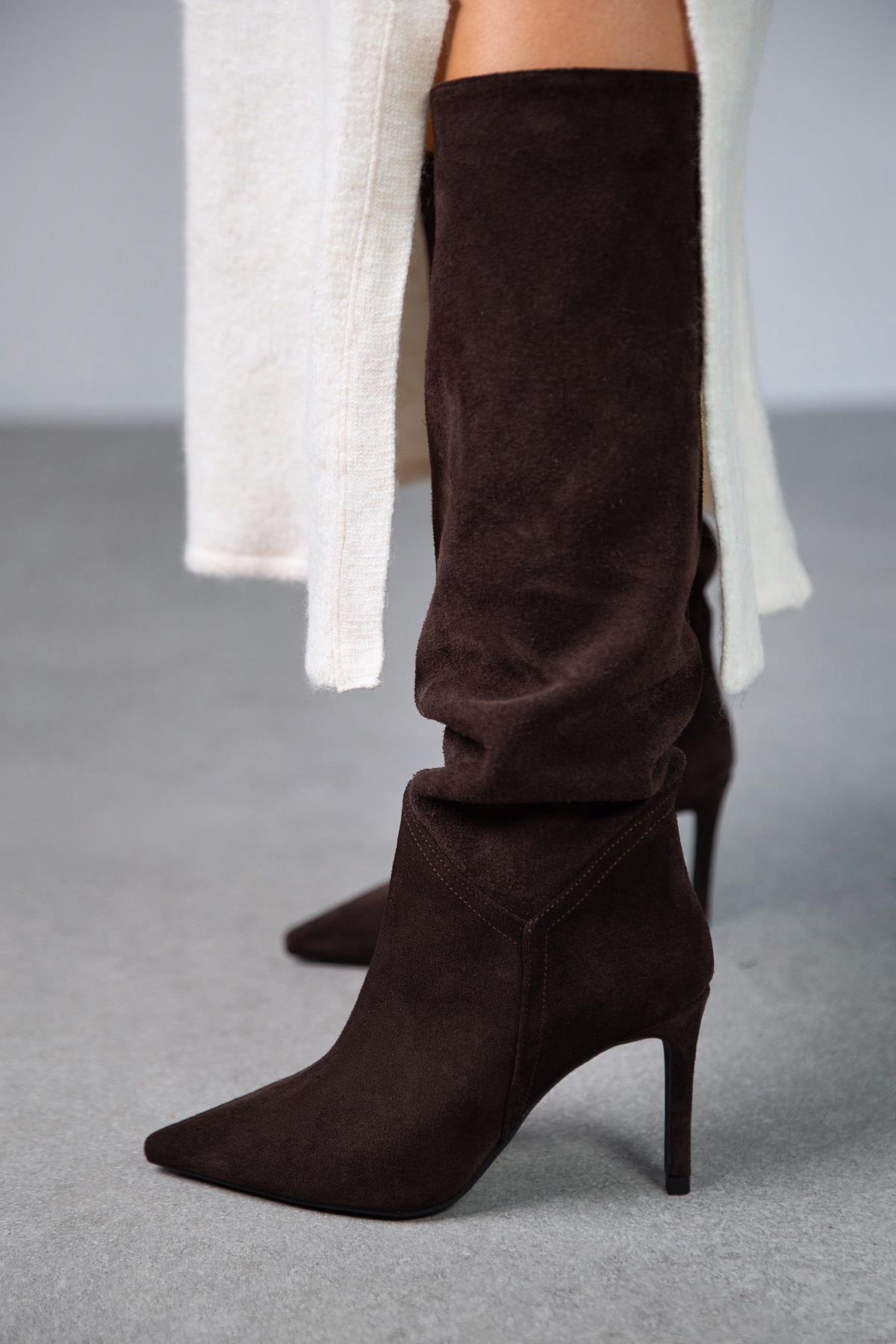 KİSS KOYU KAHVE SÜET ÇİZME KAHVE