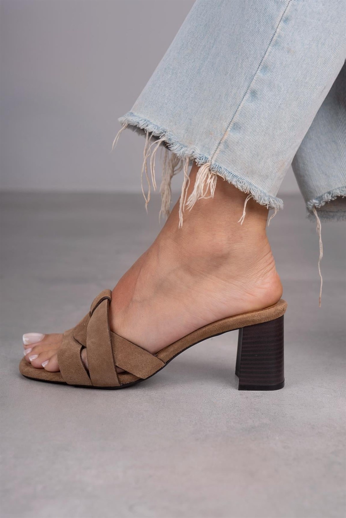 LİNDA TERLİK AÇIK KAHVE SÜET