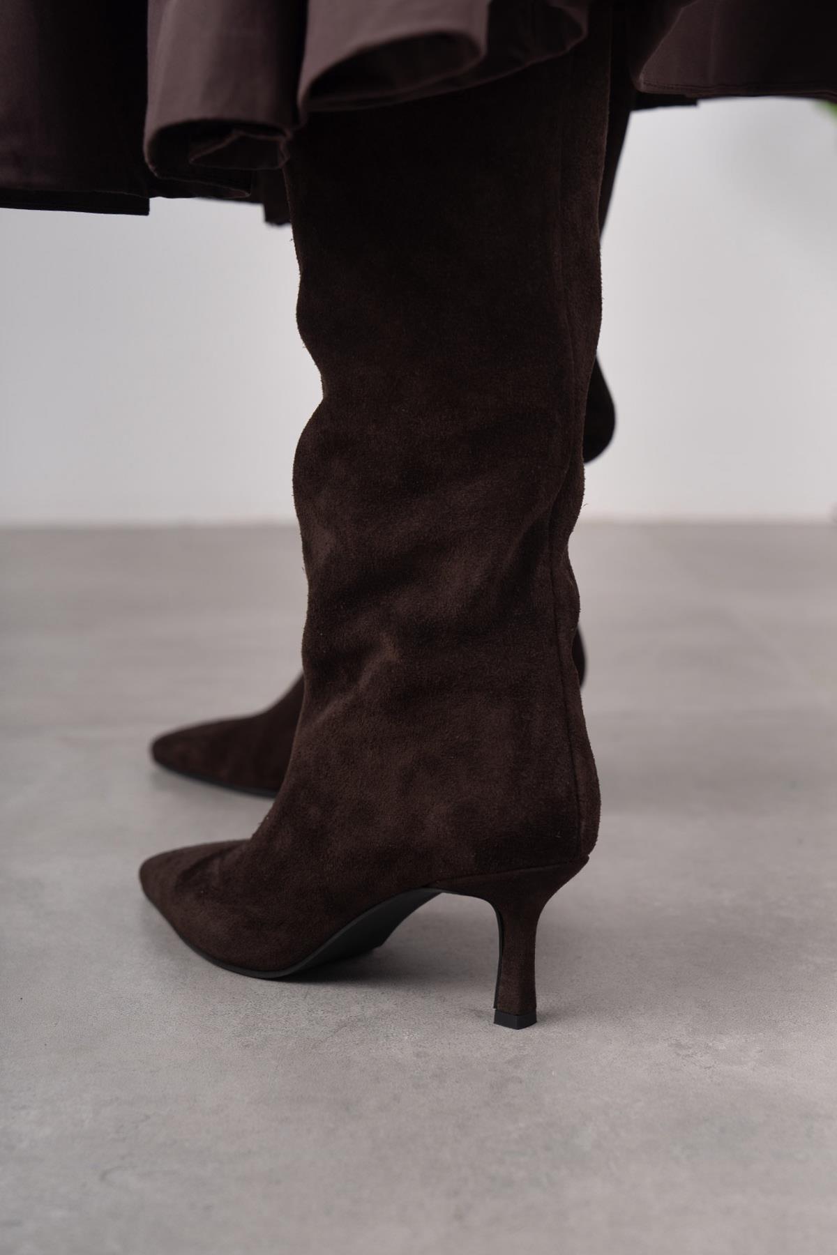 LİZA KOYU KAHVE SÜET ÇİZME KAHVE