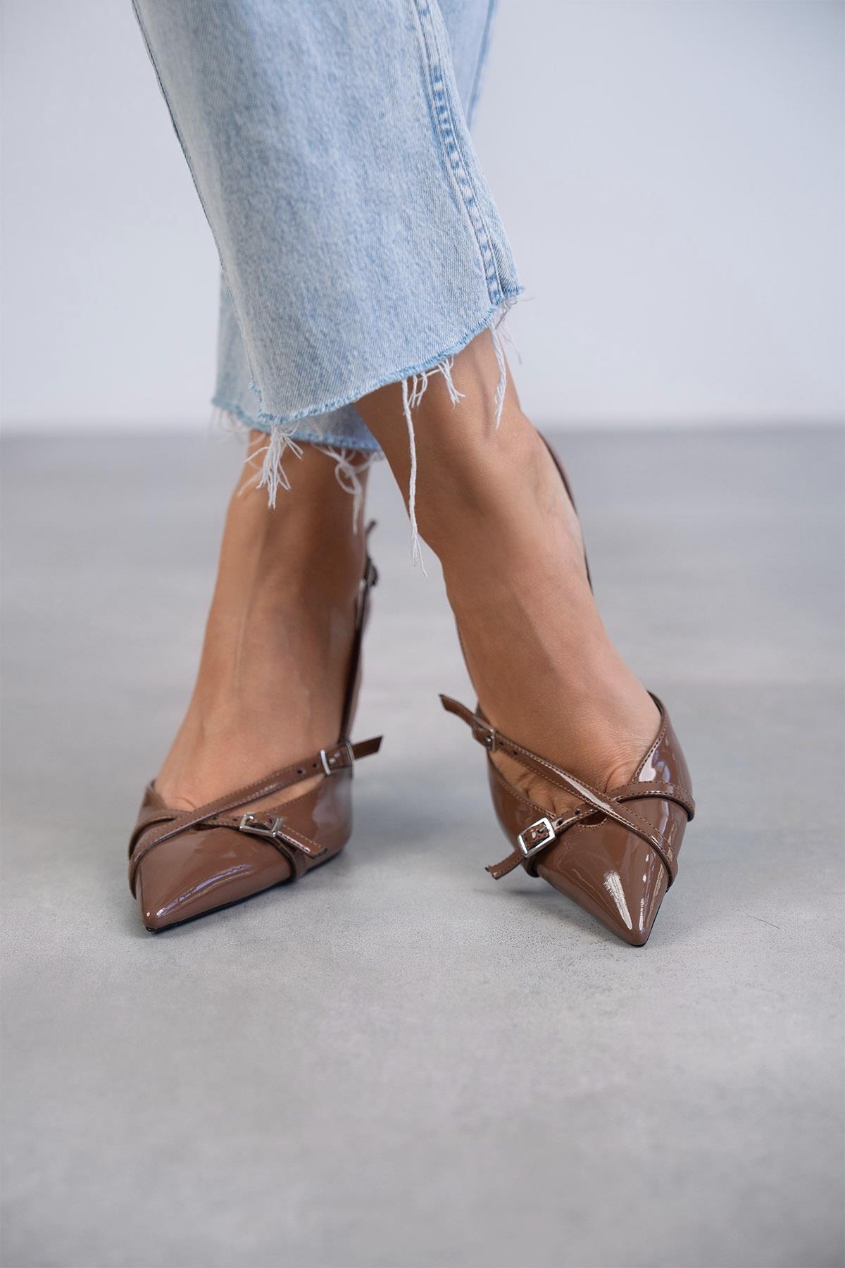 MİA ÇİKOLATA RUGAN AYAKKABI ÇİKOLATA RUGAN