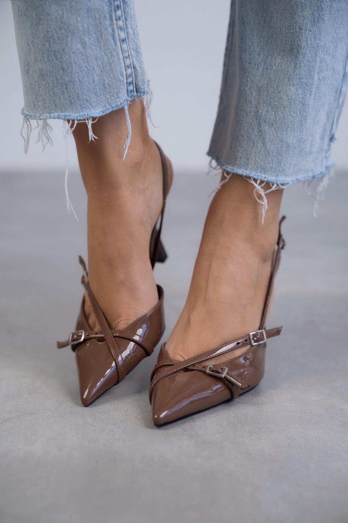 MİA ÇİKOLATA RUGAN AYAKKABI ÇİKOLATA RUGAN