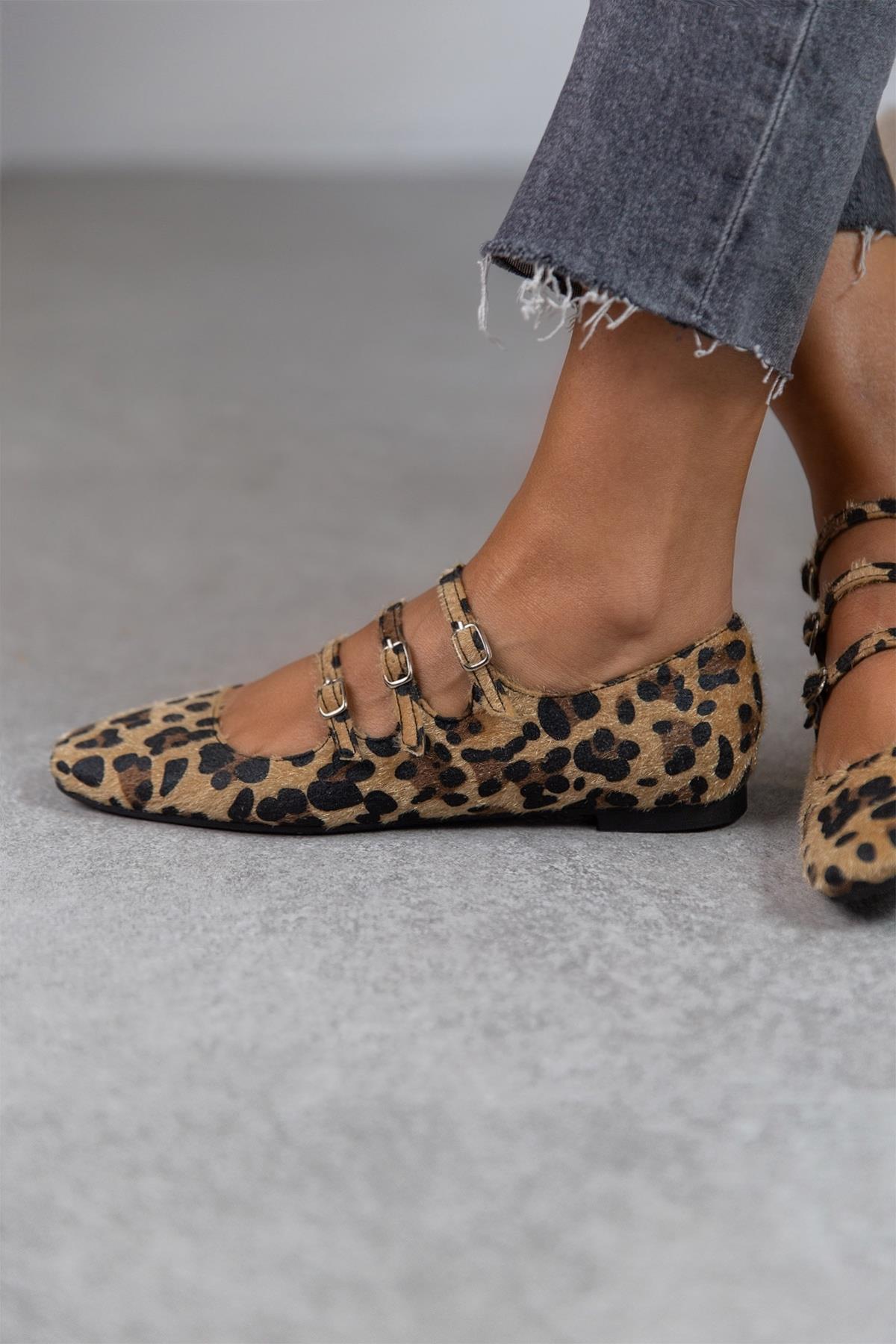 MİNDY LEO BABET LEO