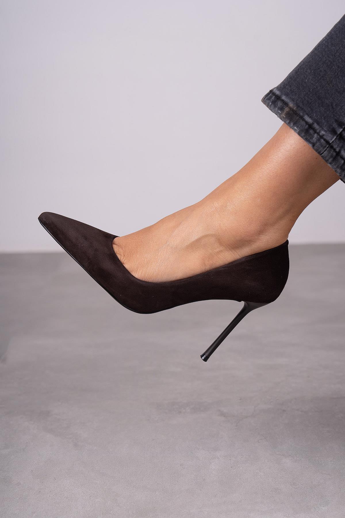 QUEEN KOYU KAHVE SÜET STİLETTO KAHVE