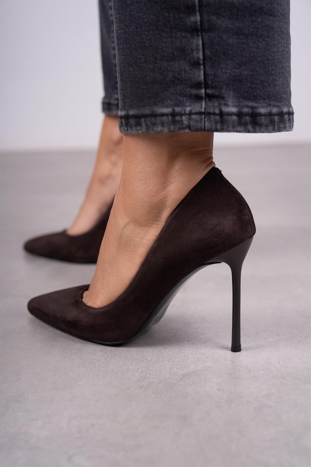 QUEEN KOYU KAHVE SÜET STİLETTO KAHVE