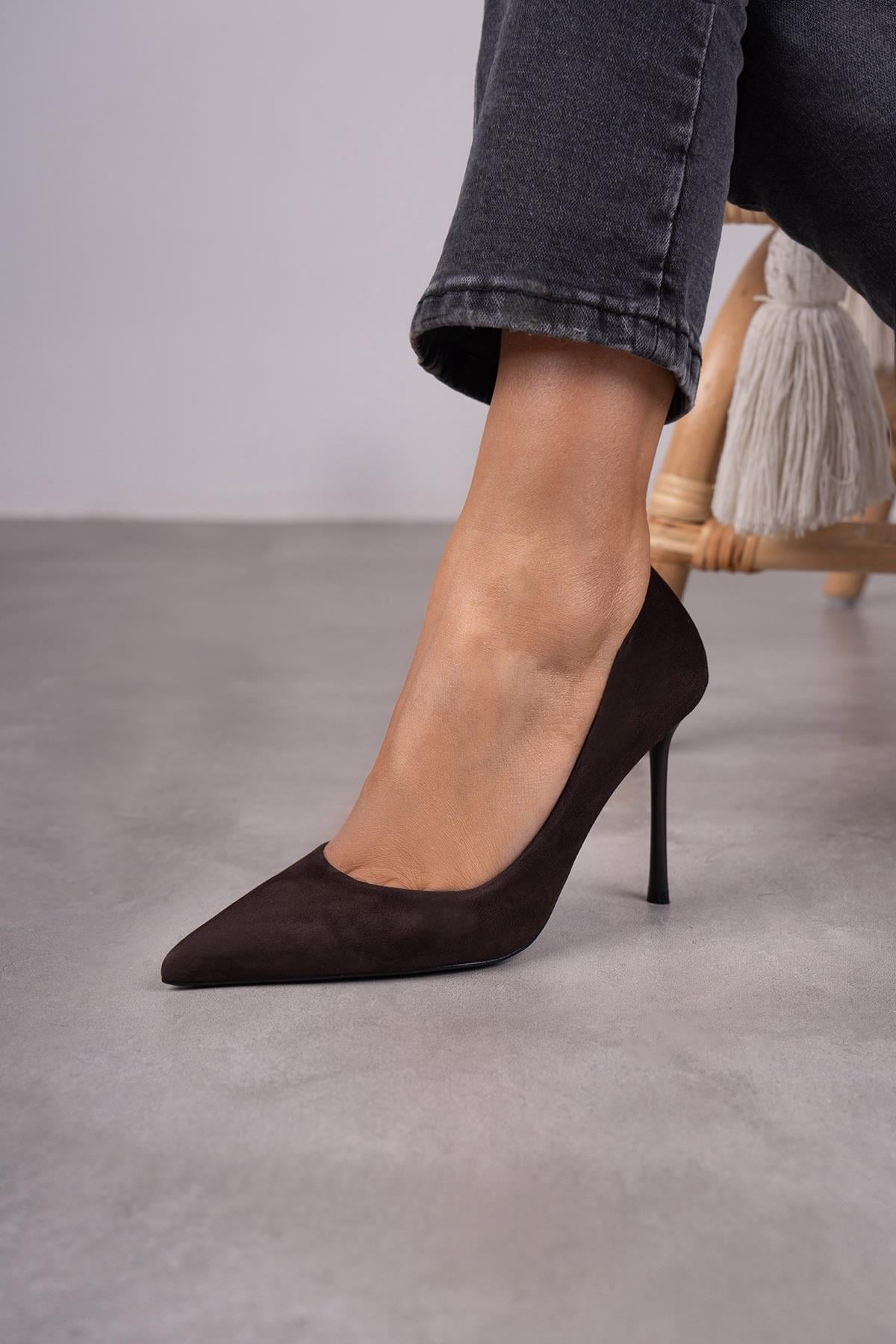 QUEEN KOYU KAHVE SÜET STİLETTO KAHVE