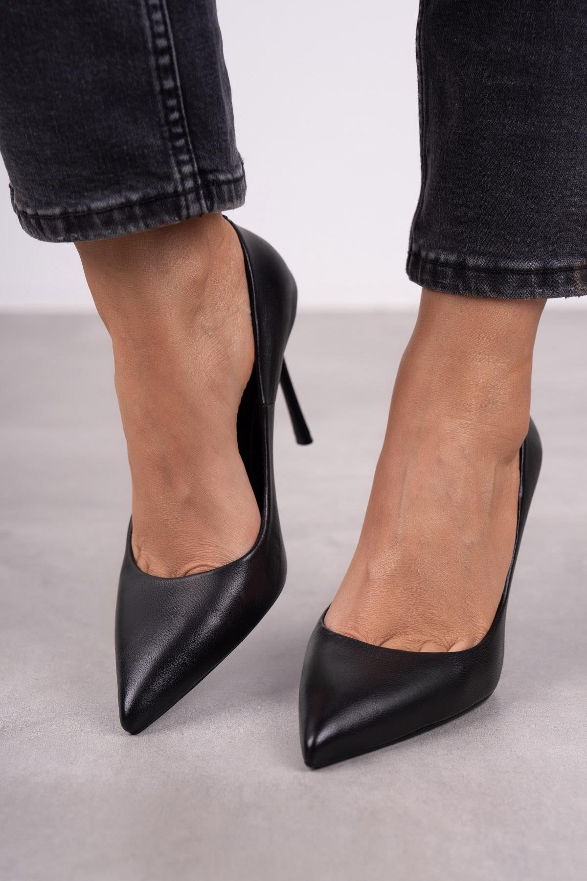 QUEEN SİYAH DERİ STİLETTO SİYAH DERİ