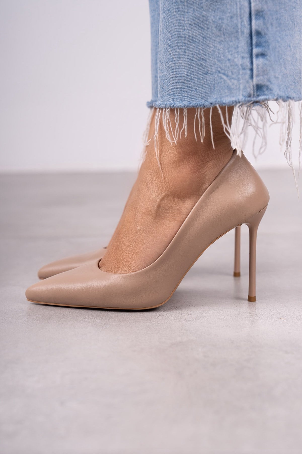 QUEEN TEN DERİ STİLETTO TEN DERİ