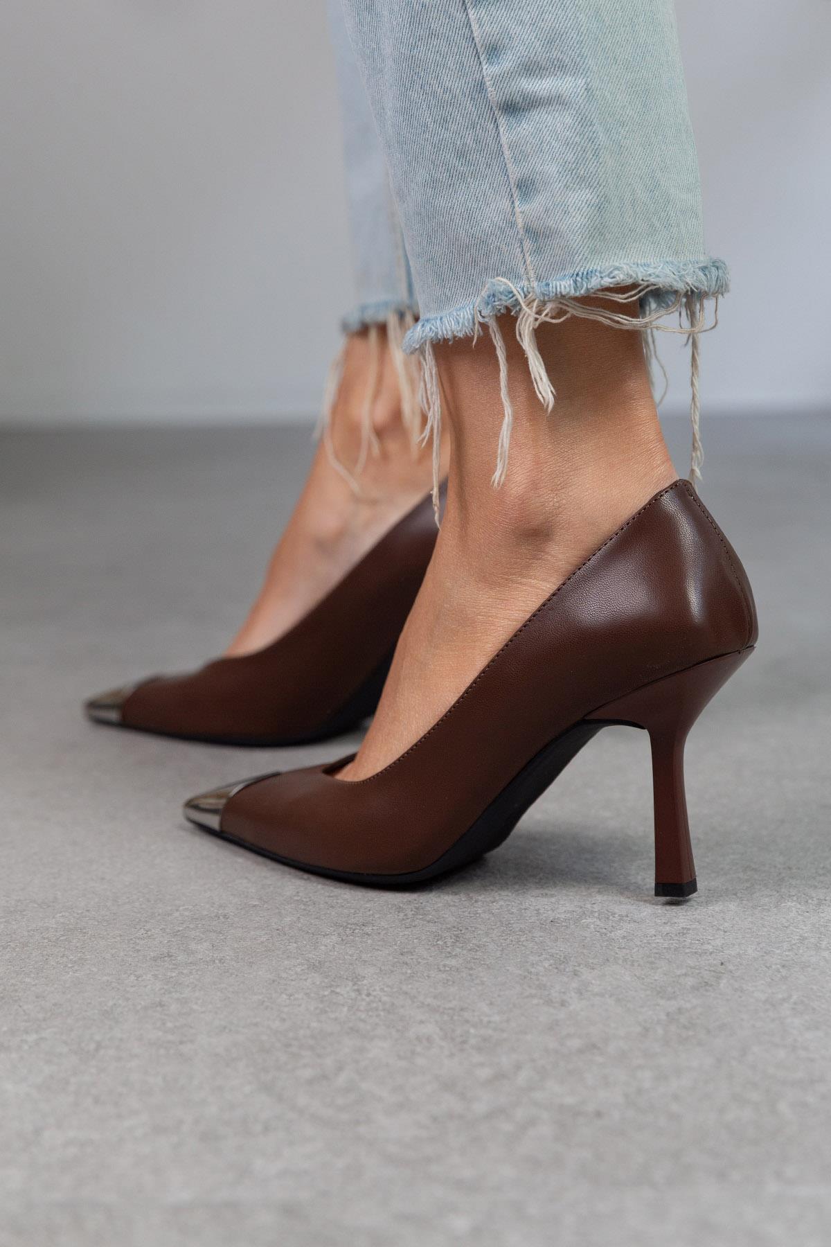 ROCK KAHVE DERİ STİLETTO KAHVE