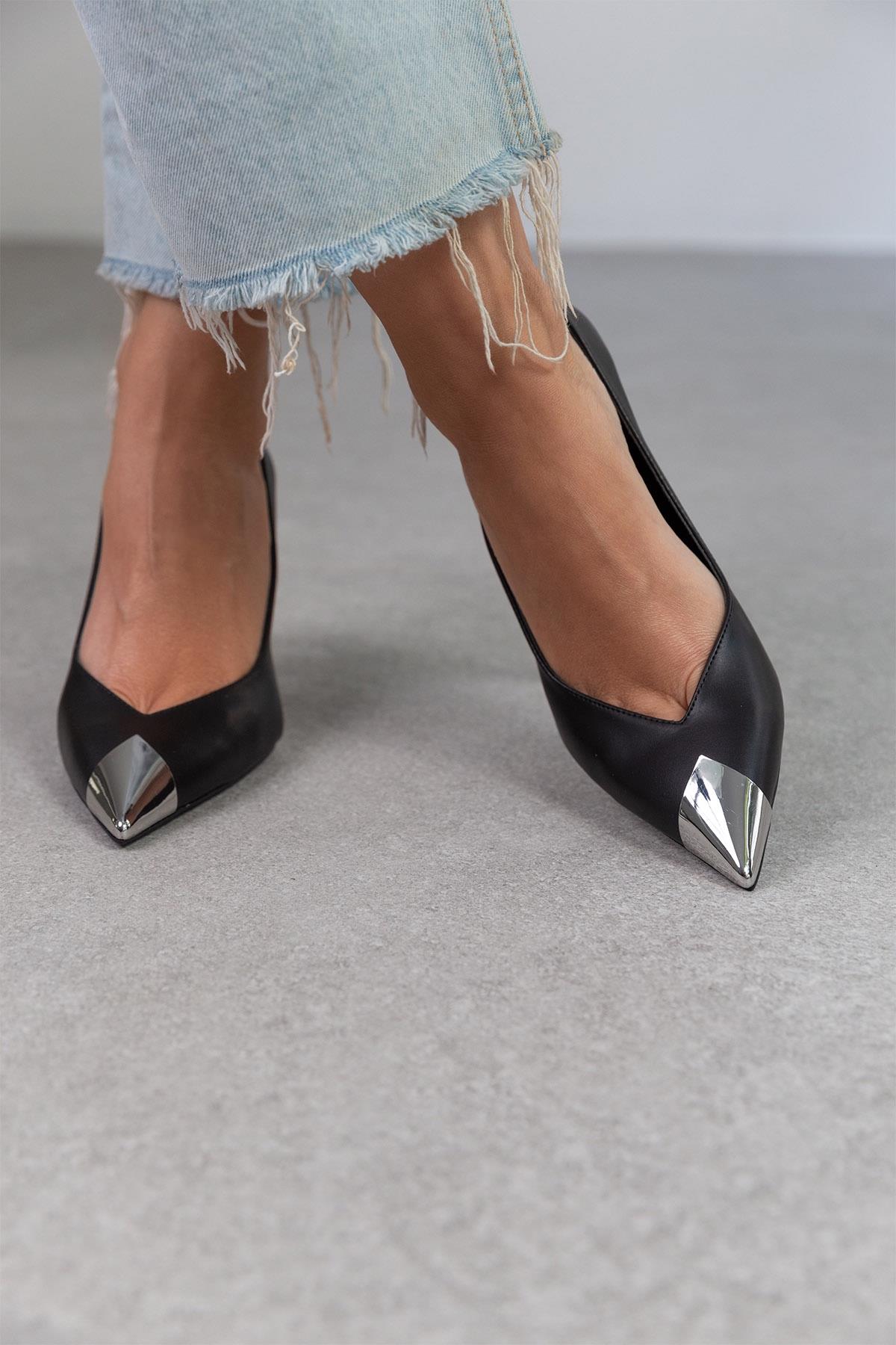 ROCK SİYAH DERİ STİLETTO SİYAH