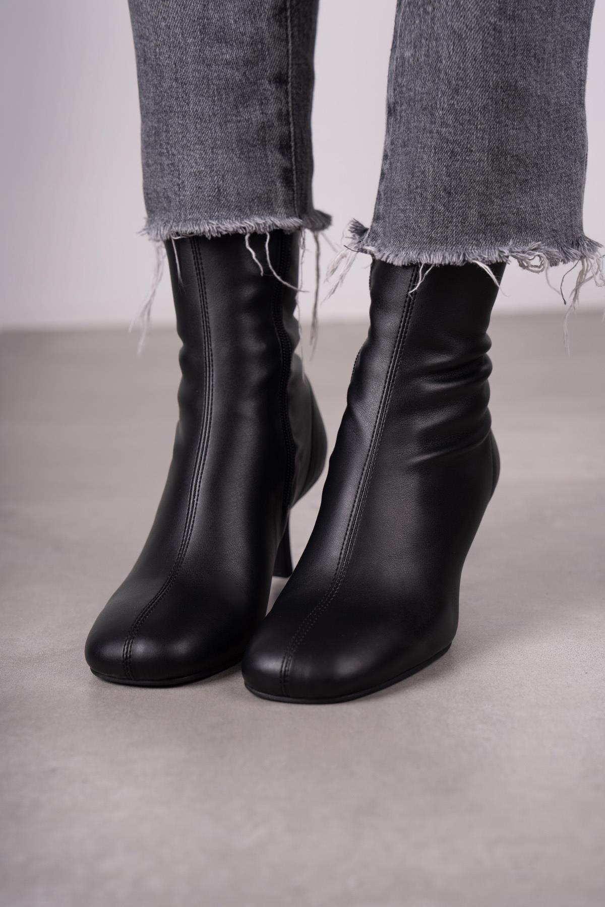 SERA STREÇ SİYAH DERİ BOT SİYAH DERİ