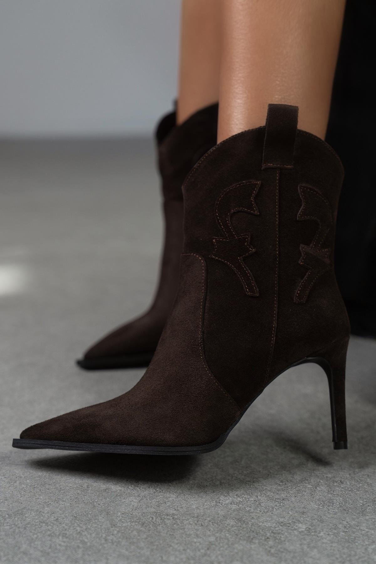 STRİNG KOYU KAHVE SÜET BOTTİE KAHVE