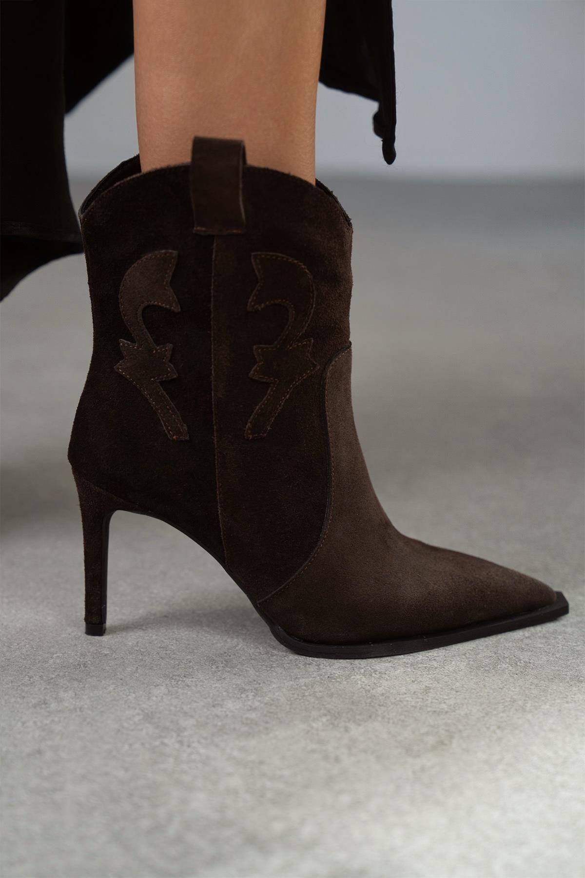 STRİNG KOYU KAHVE SÜET BOTTİE KAHVE