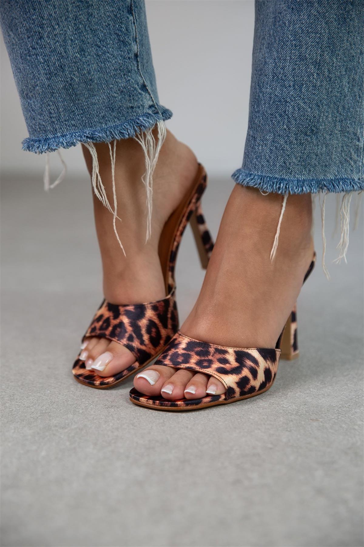 TRACY BEJ LEO TERLİK LEO