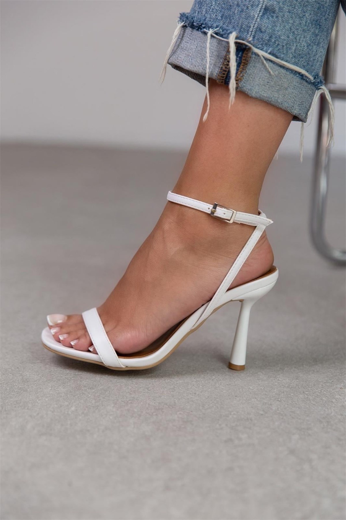 VANESSA SANDALET BEYAZ DERİ