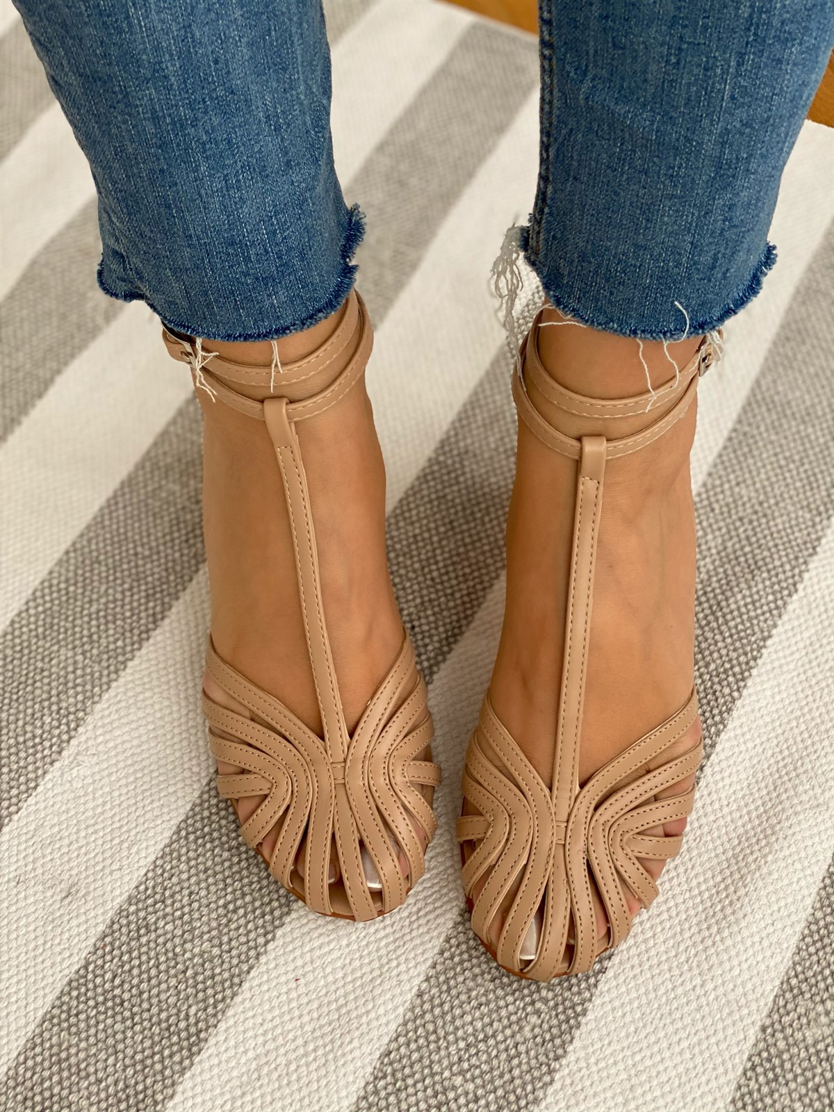 VERA TEN DERİ SANDALET TEN