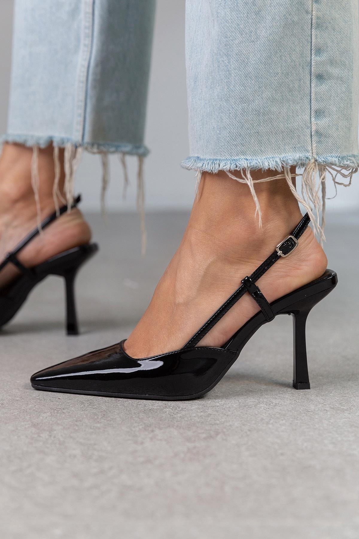 ZETA SİYAH RUGAN AYAKKABI SİYAH