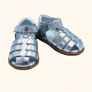 Lil Bugga Hans, gümüş rengi, gerçek deri, anatomik tabanlı ilk adım sandaleti.