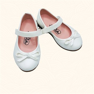 Lil Bugga Kitty, beyaz renk, kız çocuk babet ayakkabı.