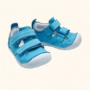 Lil Bugga Piştat, gerçek deri, açık mavi renk, kız ve erkek bebekler için ilk adım ayakkabısı.