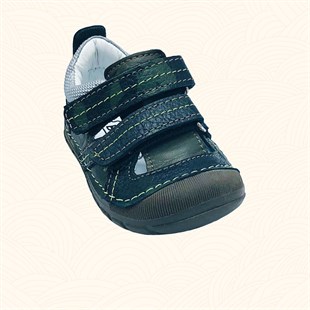 Lil Bugga Piştat, gerçek deri, kamuflaj desenli, kız ve erkek bebekler için ilk adım ayakkabısı, çapraz görünüm.