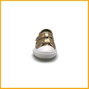 Lil Bugga Spiky, altın rengi, kanvas, terletmeyen çocuk spor ayakkabısı, önden görünüm.