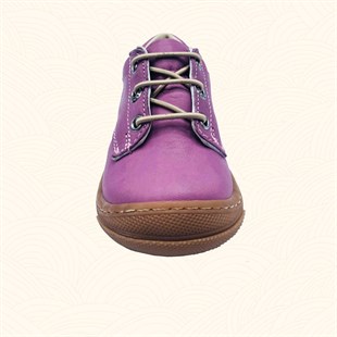 Lil Bugga Toots, gerçek deri, lila rengi, kışlık ilk adım ayakkabısı, önden görünüm.