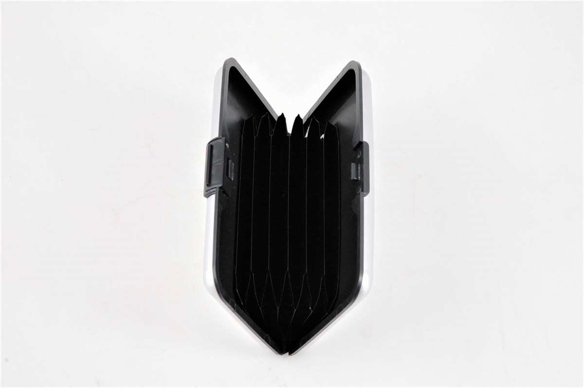 Gümüş Metal Kartlık