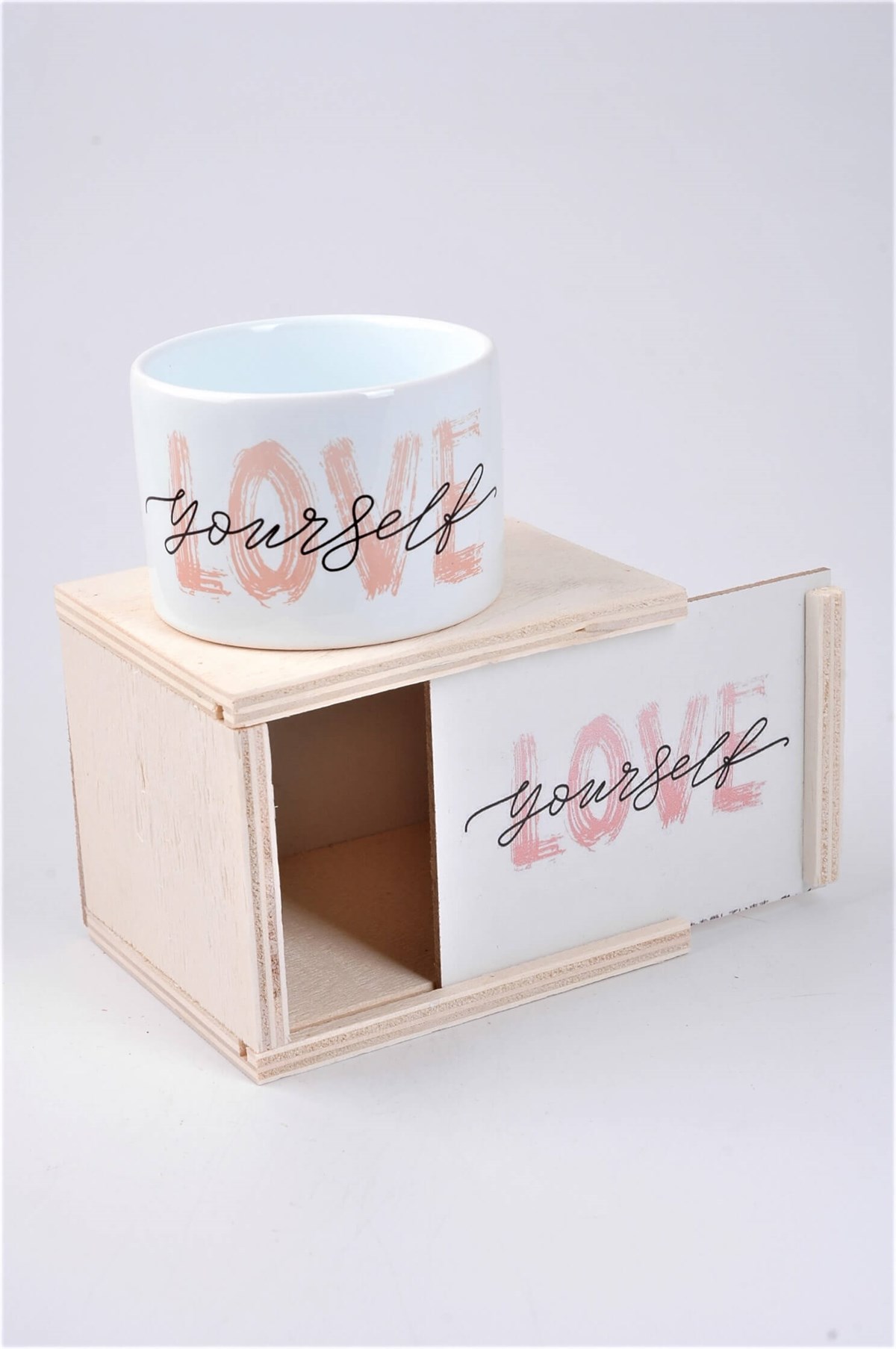 Love Yourself Tasarımlı Kutulu Kupa