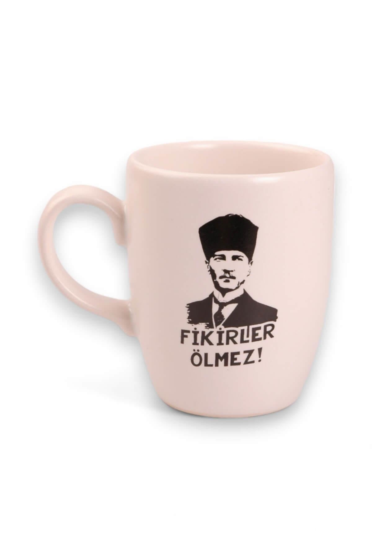 Oval Atatürk Fikirler Ölmez Kupa