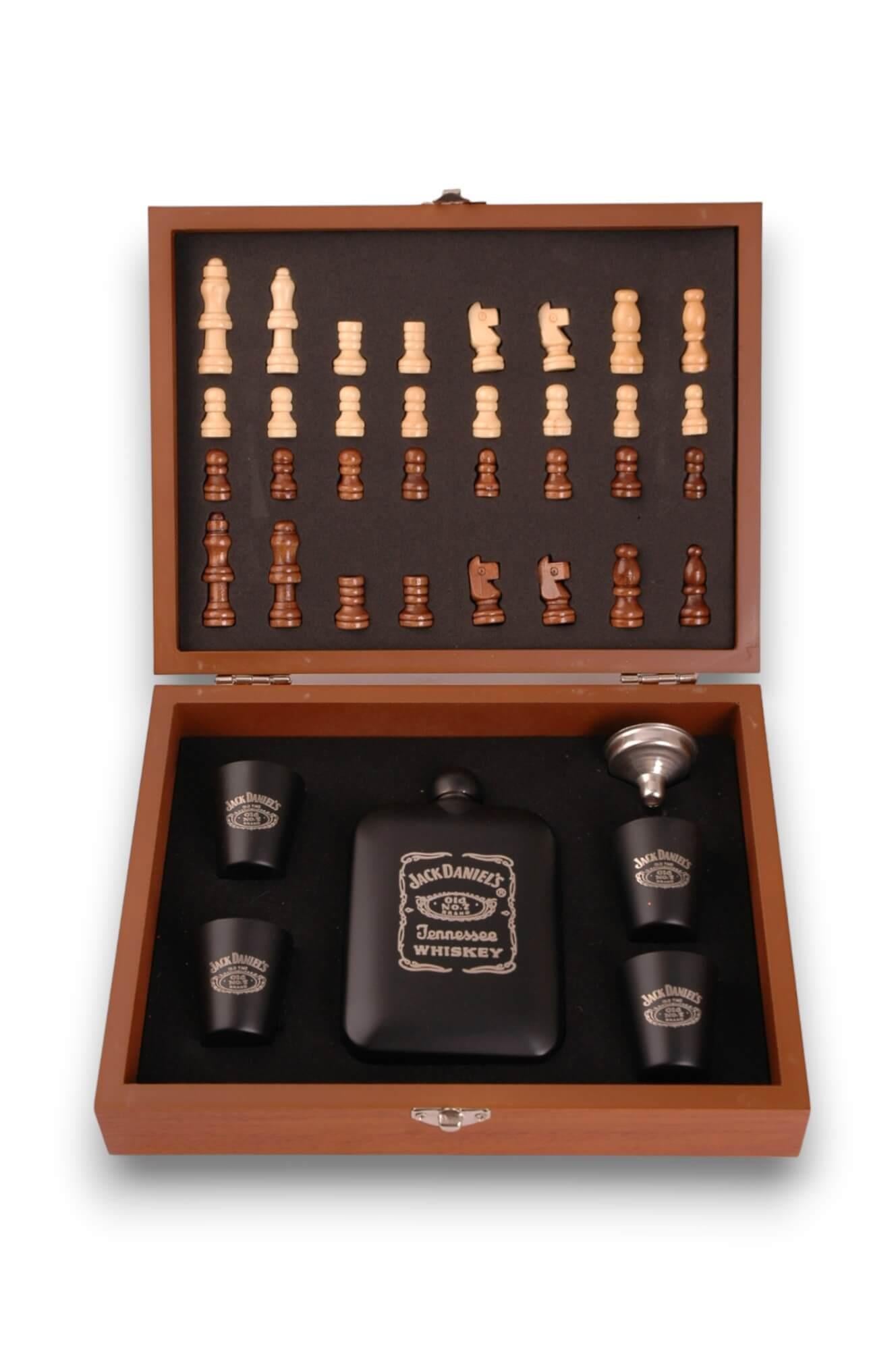 Siyah Jack Daniels Satrançlı Matara Seti Ahşap Kutulu