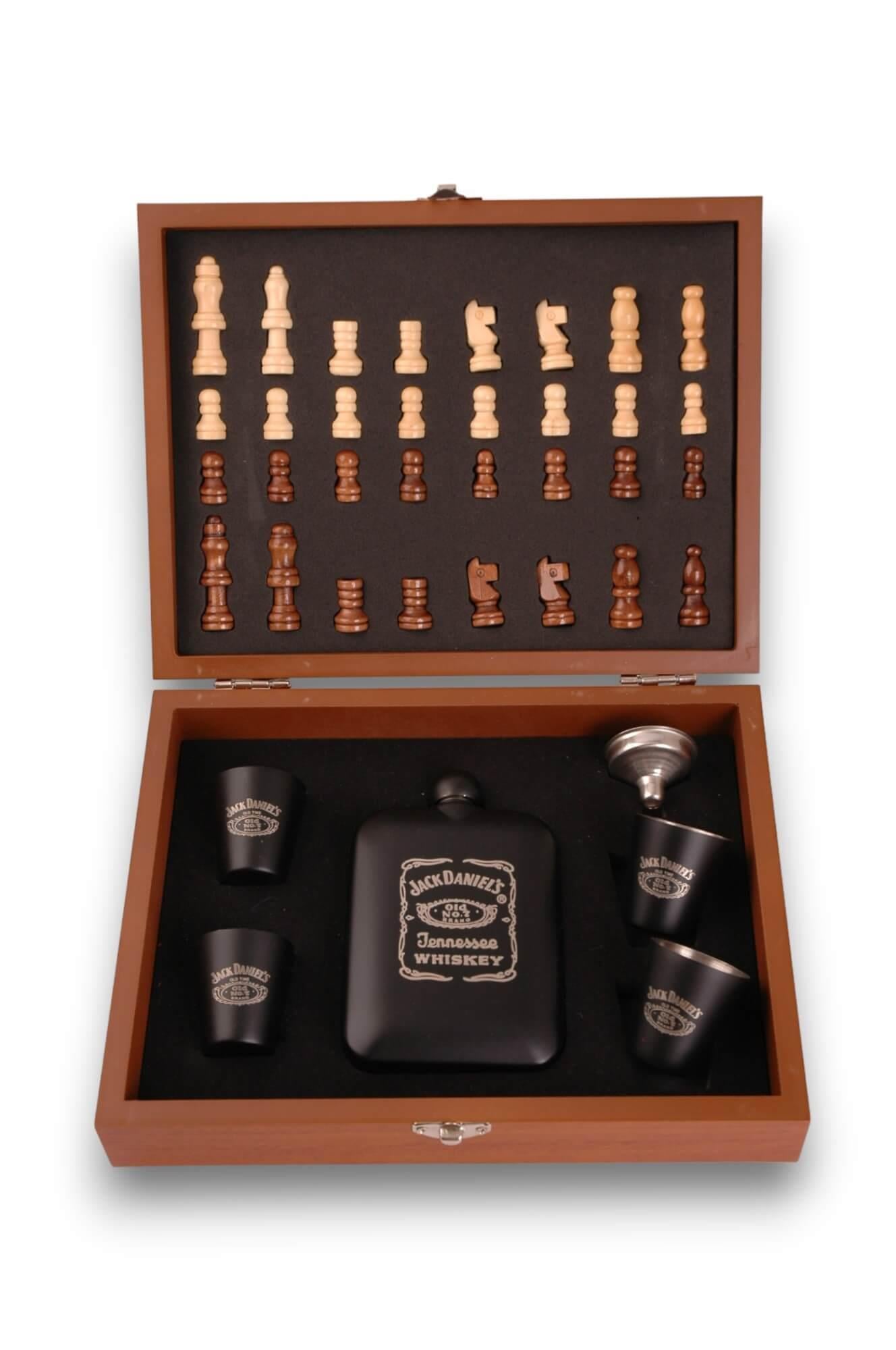 Siyah Jack Daniels Satrançlı Matara Seti Ahşap Kutulu