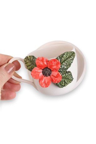 Kırmızı Anemone Detaylı Seramik Tabaklı Türk  Kahve Fincanı