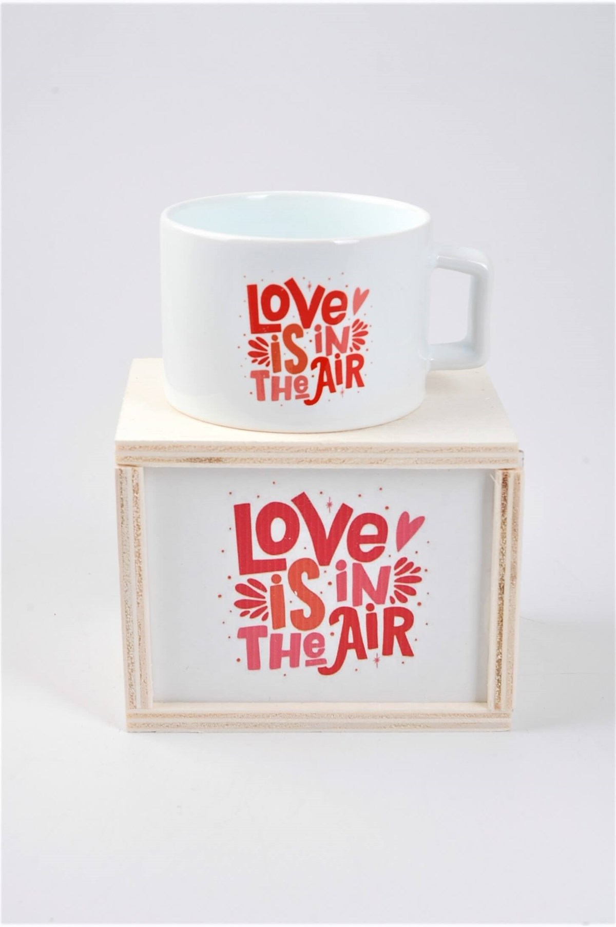 Love İs Air Tasarımlı Kutulu Kupa