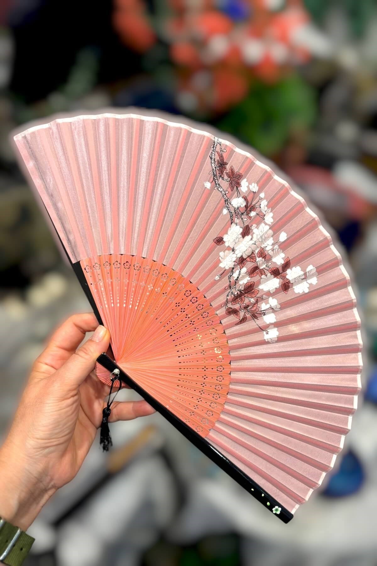 Pembe Şifonlu Bambu Yelpaze