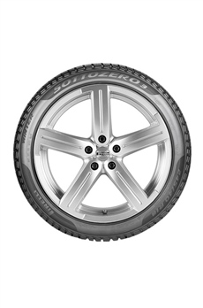 Pirelli Winter Sottozero 3 XL 235/45R18 98V Kış Lastiği (2024)