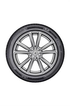 Bridgestone 235/40R18 95V XL Blizzak 6 Kış Lastiği (2025)